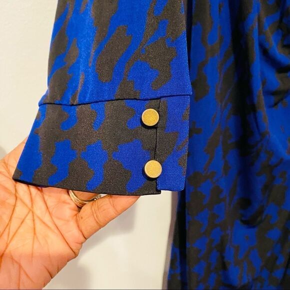 A Pea In The Pod Maternity Blue/Black Faux Wrap Dress Size Medium - Picture 4 of 7